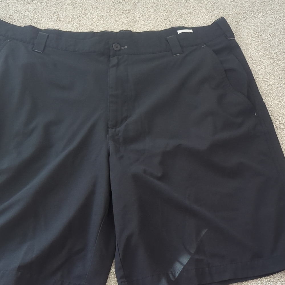 Columbia Black Flat Front Performance Shorts